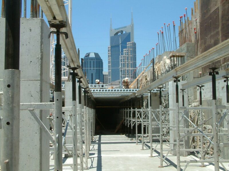 Hampton Inn Gateway with view of the Batman Building